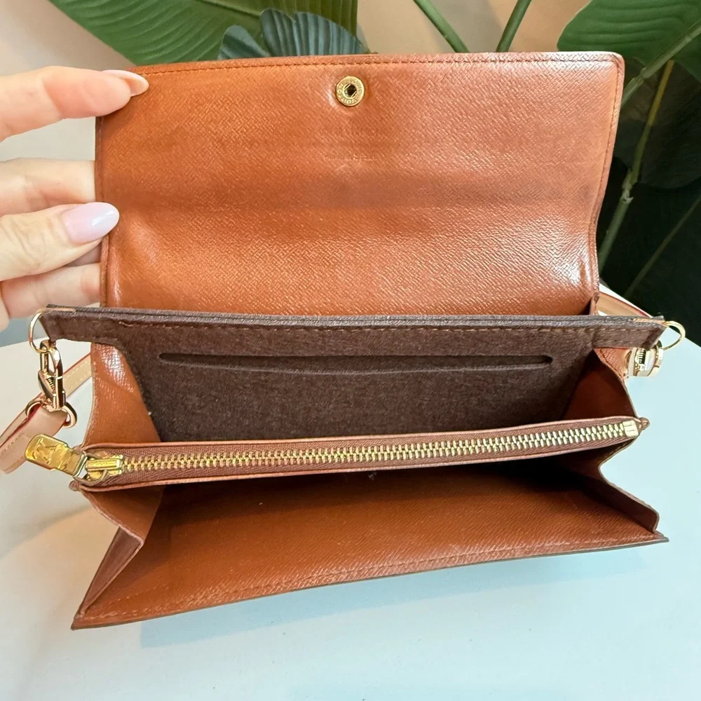 Louis Vuitton 'Sarah Wallet' - Picture 11 of 13